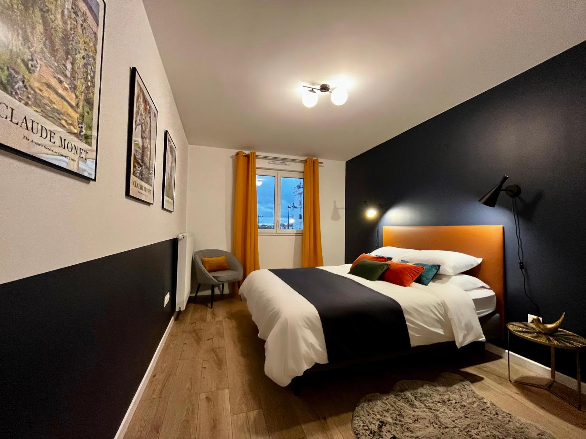 Dream Signature Apartment